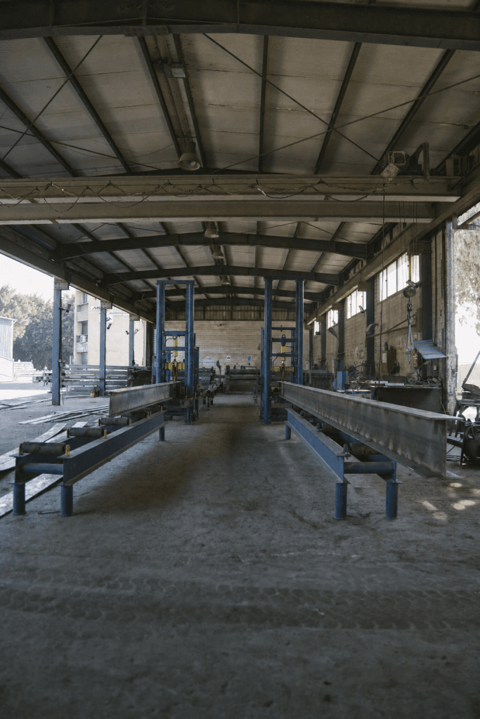 Built-up section machines welding steel plate girders up to 2 m beam height at SMI fabrication workshop